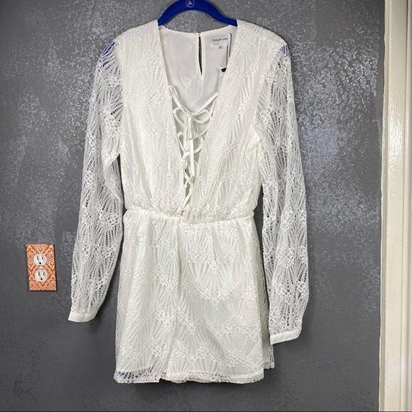 Sugar + Lips lace up lace long sleeve romper - Picture 2 of 12